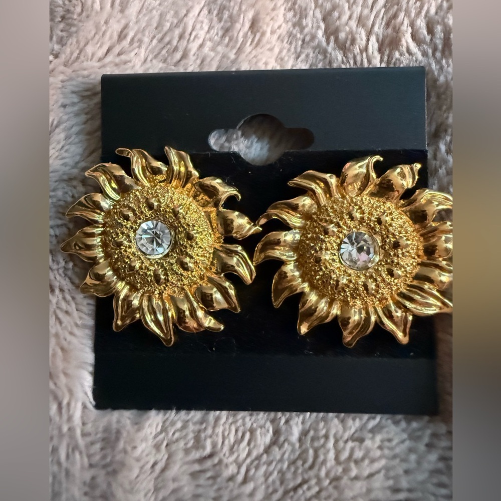 Gold Sunflower Crystal Stud Earrings - Women's Fashion Jewelry